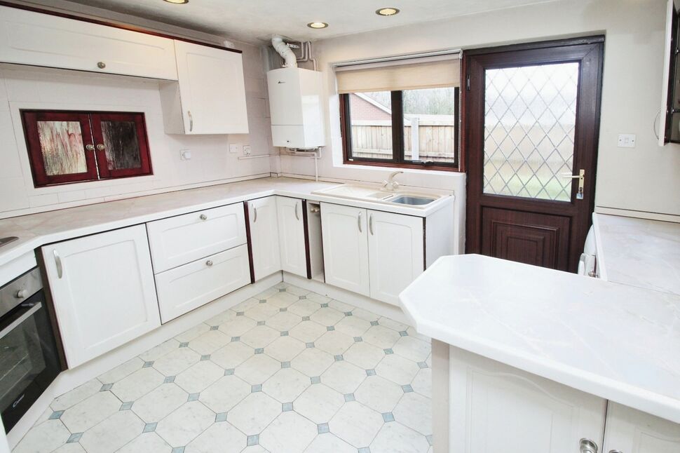 3 bedroom Detached Bungalow for sale, The Farthings, Chorley, PR7 £