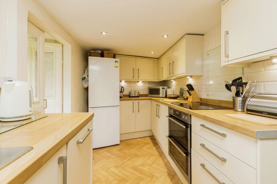 3 bedroom Mid Terrace House for sale, Blackburn Road, Higher Wheelton