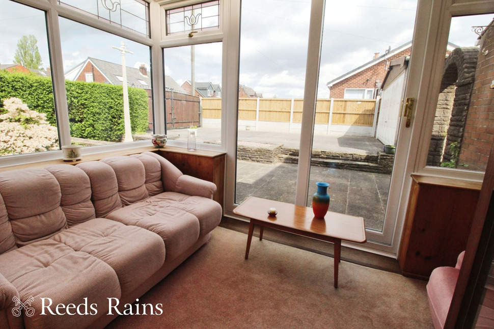 3 bedroom Detached House for sale, Roe Hey Drive, Coppull, PR7 £255,000