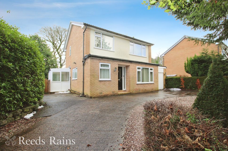 Main image of 4 bedroom Detached House for sale, Carr Lane, Chorley, Lancashire, PR7