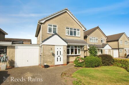 Springfield Road, 3 bedroom Link Detached House for sale, £230,000