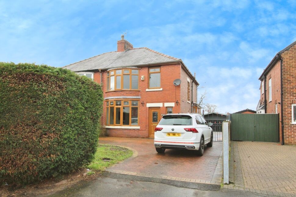 Main image of 3 bedroom Semi Detached House to rent, Bent Lane, Leyland, Lancashire, PR25