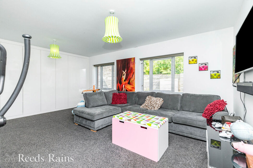 Front Lounge