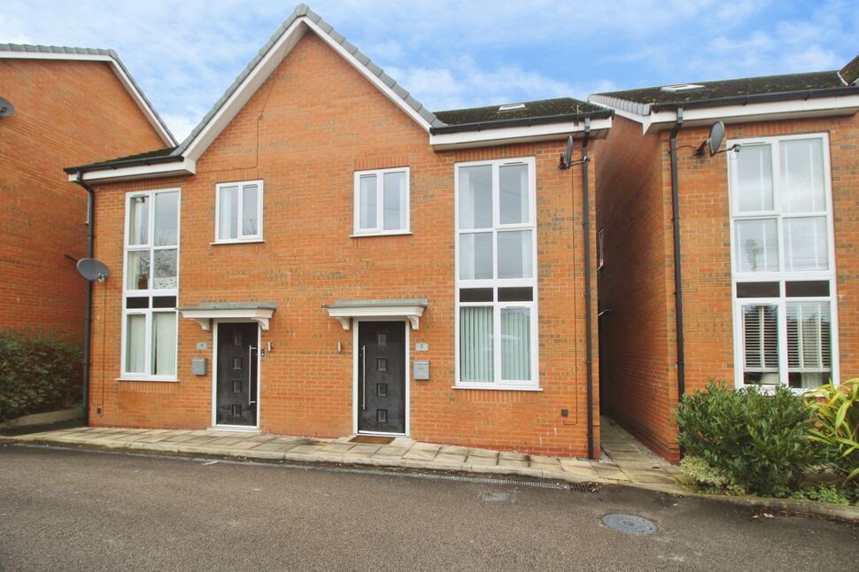 Main image of 3 bedroom Semi Detached House to rent, Manchester Road, Blackrod, Greater Manchester, BL6