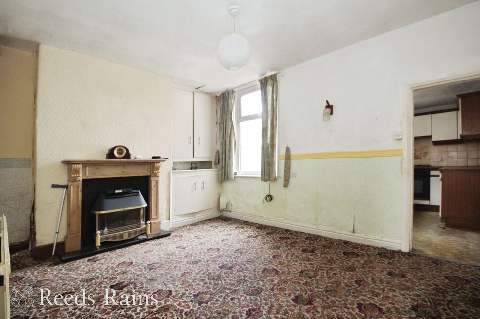 Dining Room / Rear Lounge