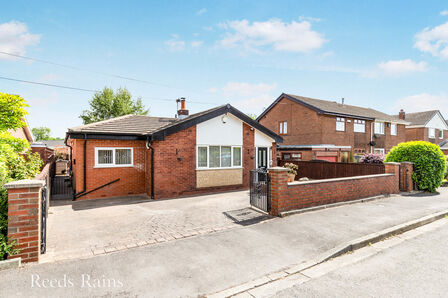 4 bedroom Detached Bungalow for sale