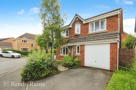 Wood Beech Gardens, 4 bedroom Detached House for sale, £290,000