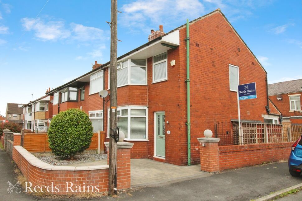 3 bedroom End Terrace House for sale