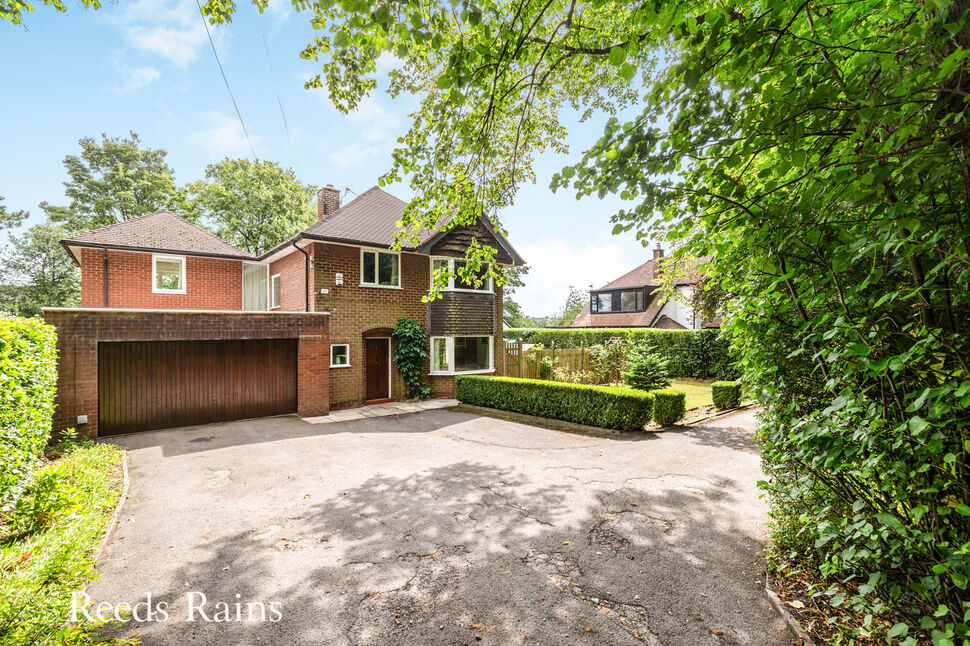 Main image of 4 bedroom Detached House for sale, Preston Road, Clayton-le-Woods, Lancashire, PR6