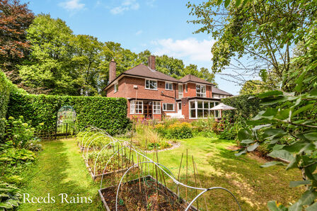 Preston Road, 4 bedroom Detached House for sale, &pound;475,000