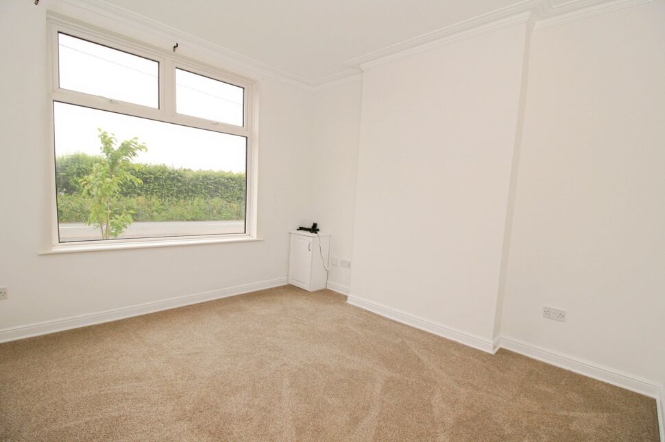 Front Lounge / Dining Room