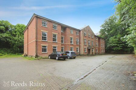 Hollinshead Street, 1 bedroom  Flat for sale, £25,000