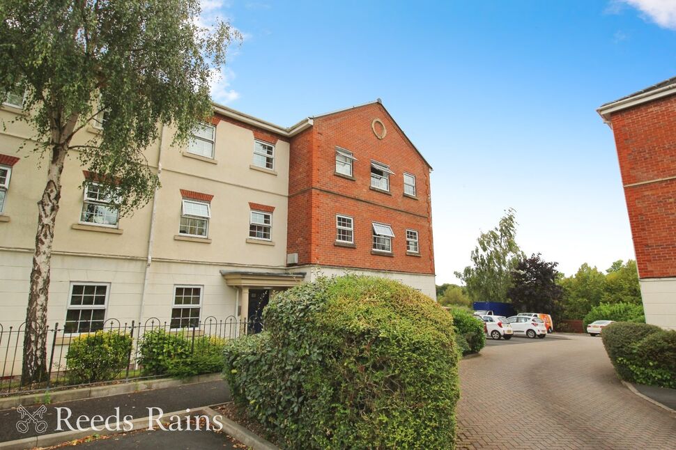 Main image of 2 bedroom Flat for sale, Denham Wood Close, Chorley, Lancashire, PR7