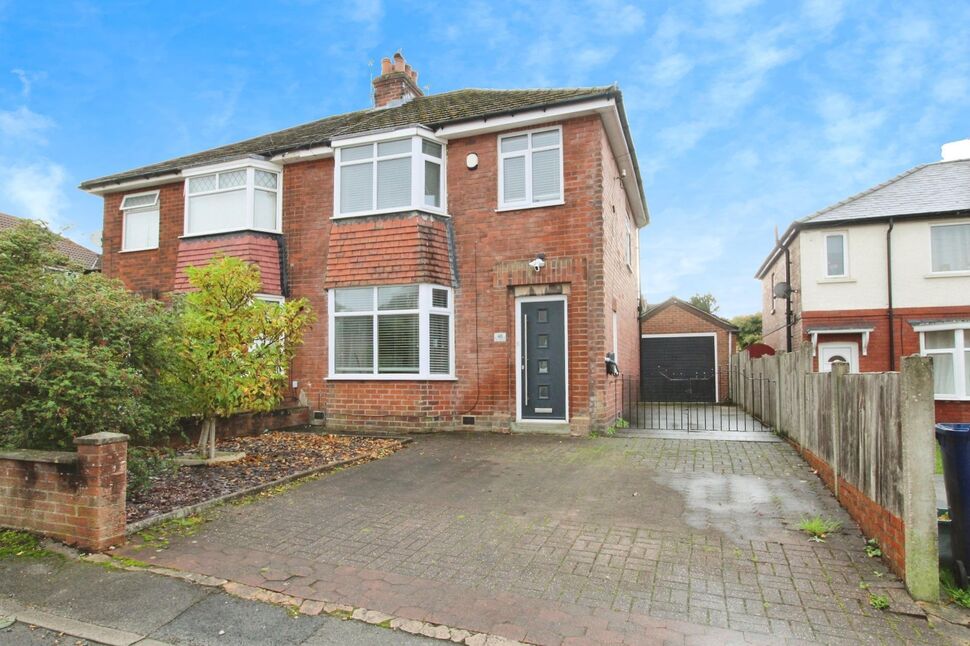 Main image of 3 bedroom Semi Detached House to rent, Mead Avenue, Leyland, Lancashire, PR25