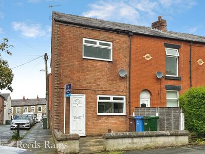 2 bedroom End Terrace House for sale