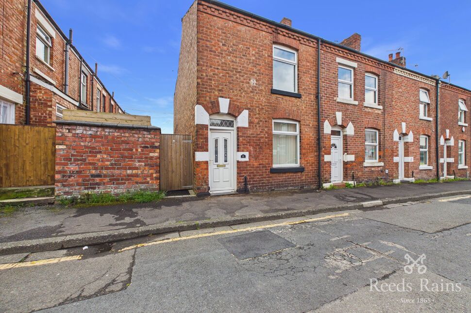 Main image of 2 bedroom End Terrace House to rent, Broad Street, Leyland, Lancashire, PR25