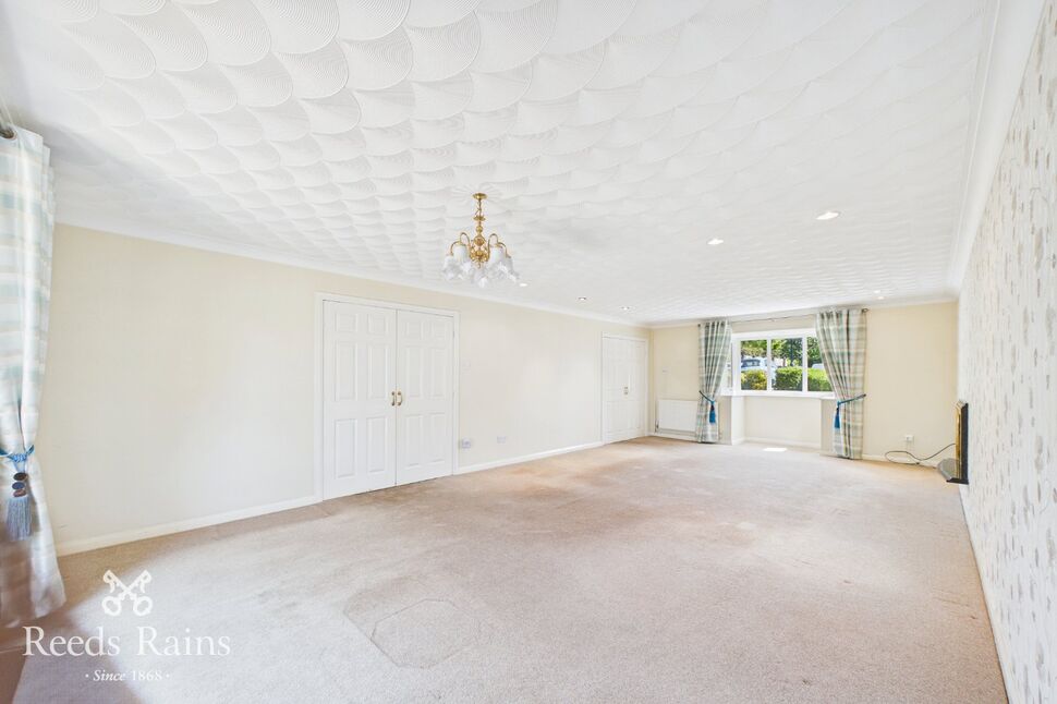 Lounge / Dining Room