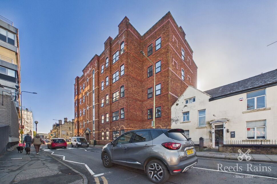Main image of 1 bedroom Flat for sale, St. Thomas's Road, Chorley, Lancashire, PR7