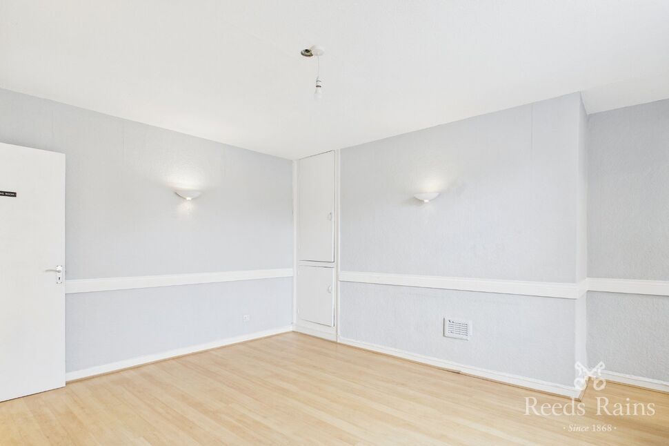 Main image of 2 bedroom Mid Terrace House to rent, Park Road, Chorley, Lancashire, PR7