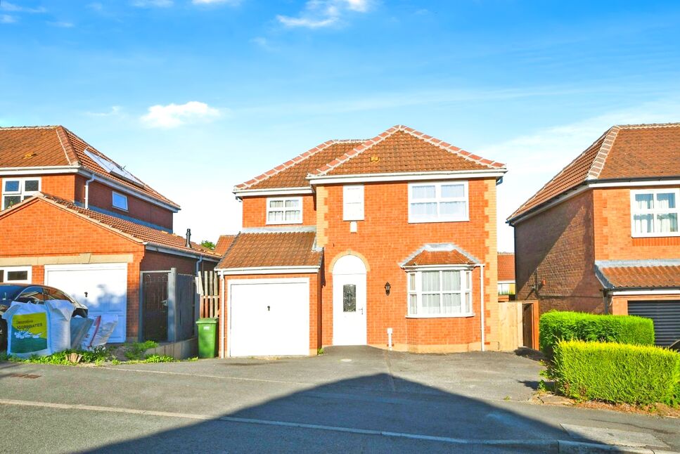 Main image of 4 bedroom Detached House to rent, Ladywood Drive, Chesterfield, Derbyshire, S41