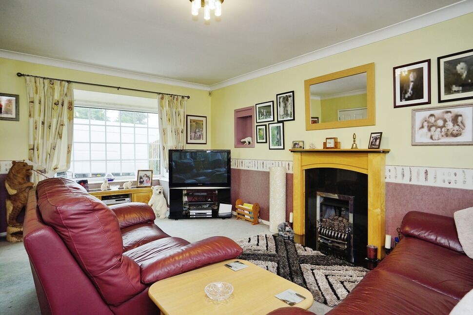 6 bedroom Detached House for sale, Renishaw, Sheffield, S21 £690,000