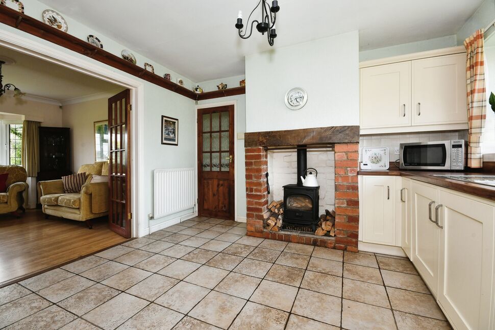 3 bedroom Detached House for sale, The Green, Wessington, DE55 £400,000