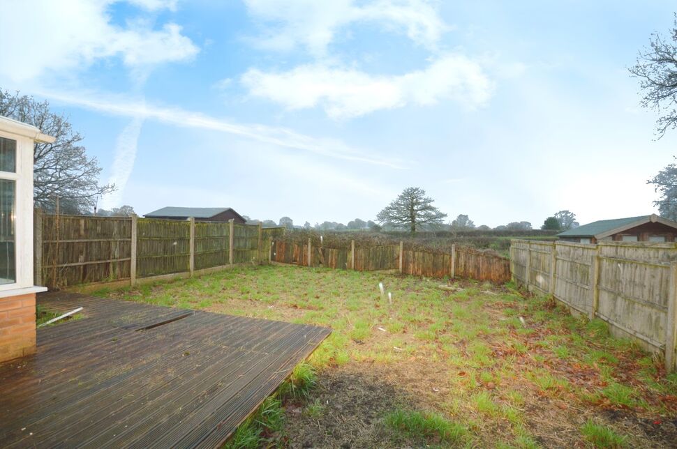 3 bedroom Semi Detached House for sale, Broom Avenue, Pilsley, S45 £