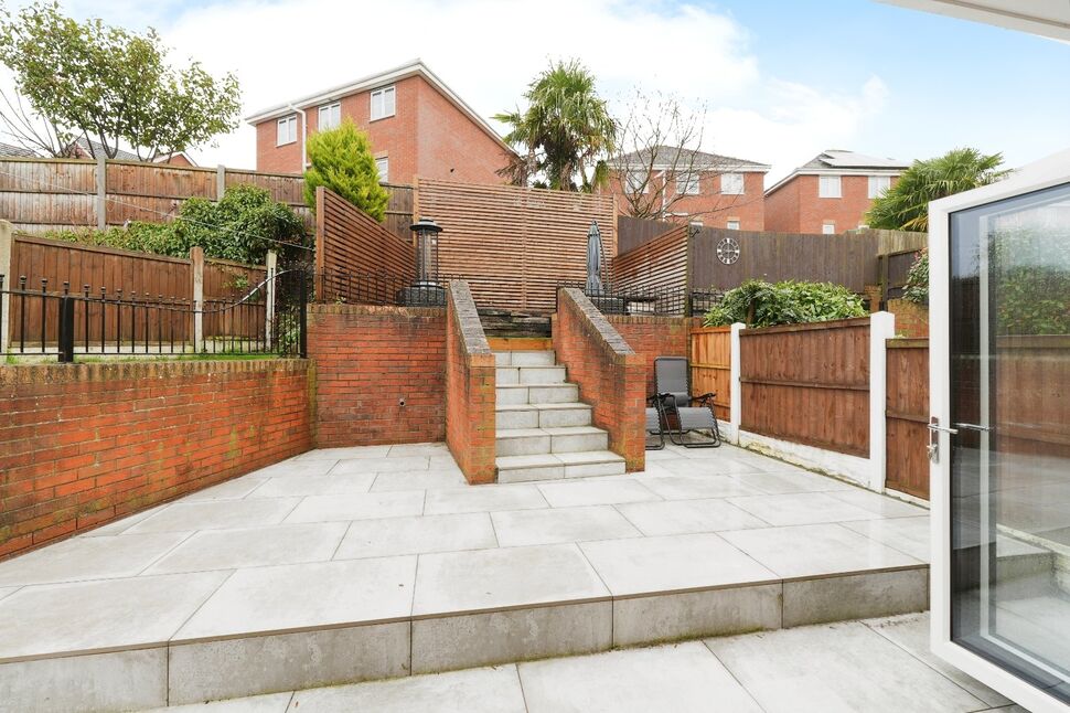 3 bedroom Semi Detached House for sale, Windmill Way, Brimington, S43