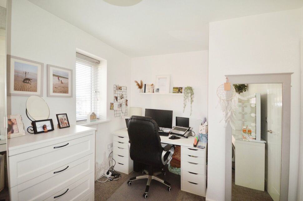 4 bedroom Semi Detached House for sale, Farnsworth Lane, Clay Cross