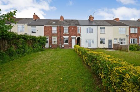 Chesterfield Road, 2 bedroom Mid Terrace House for sale, £70,000