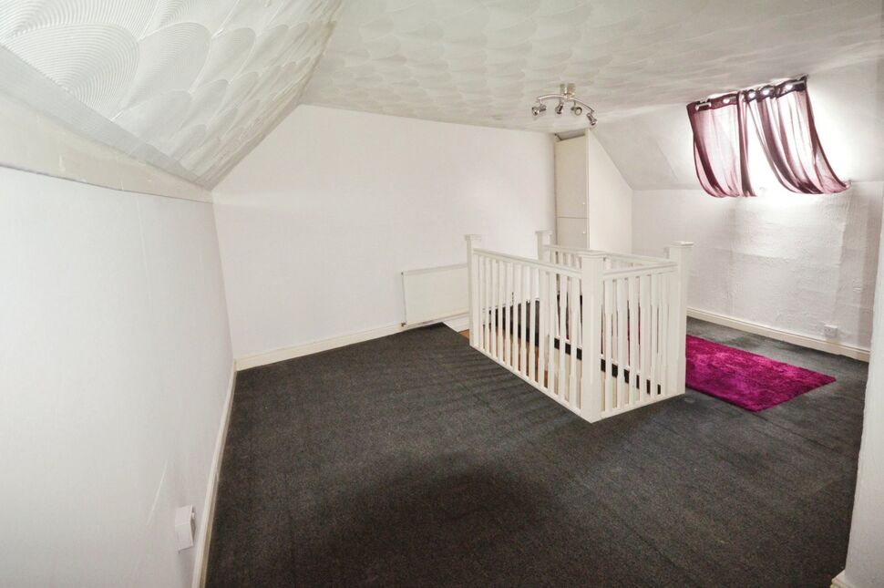 3 bedroom End Terrace House for sale, Coronation Road, Brimington, S43