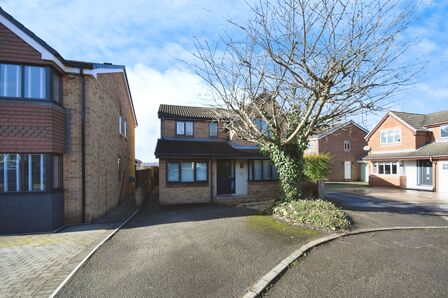 Hedley Drive, 5 bedroom Detached House for sale, £340,000