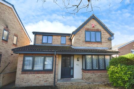 Hedley Drive, 5 bedroom Detached House for sale, £310,000