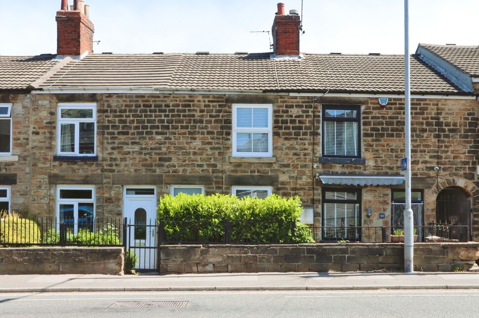 2 bedroom Mid Terrace House for sale