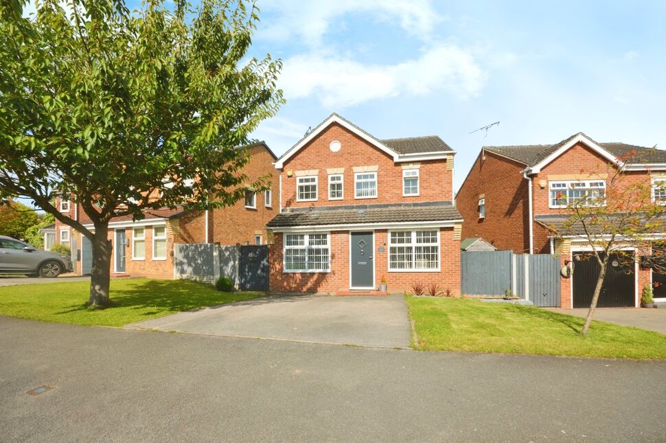Main image of 3 bedroom Detached House for sale, Bamford Road, Inkersall, Derbyshire, S43