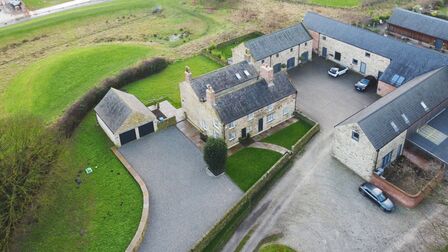 Dunston Lane, 4 bedroom Detached House for sale, £800,000
