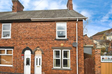 2 bedroom End Terrace House for sale