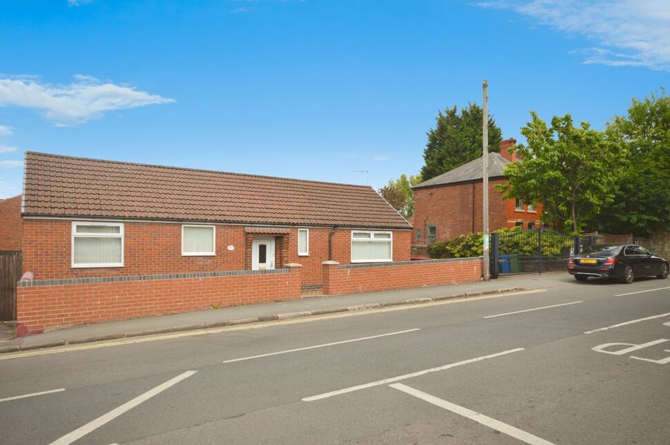 Main image of 2 bedroom Detached Bungalow for sale, Mansfield Road, Hasland, Derbyshire, S41