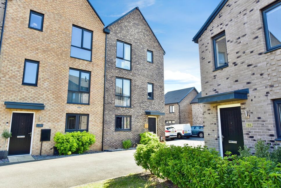 Main image of 4 bedroom End Terrace House for sale, Woodyard Avenue, Chesterfield, Derbyshire, S41