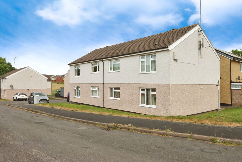 Main image of 1 bedroom Flat for sale, Broadgorse Close, Chesterfield, Derbyshire, S40