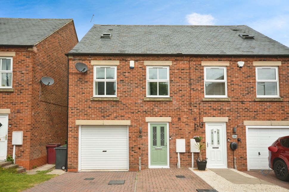 3 bedroom Semi Detached House for sale