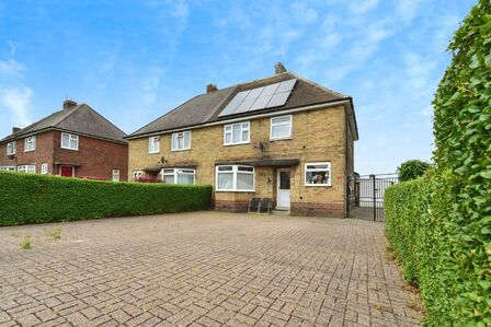 Dunston Lane, 4 bedroom Semi Detached House for sale, £250,000
