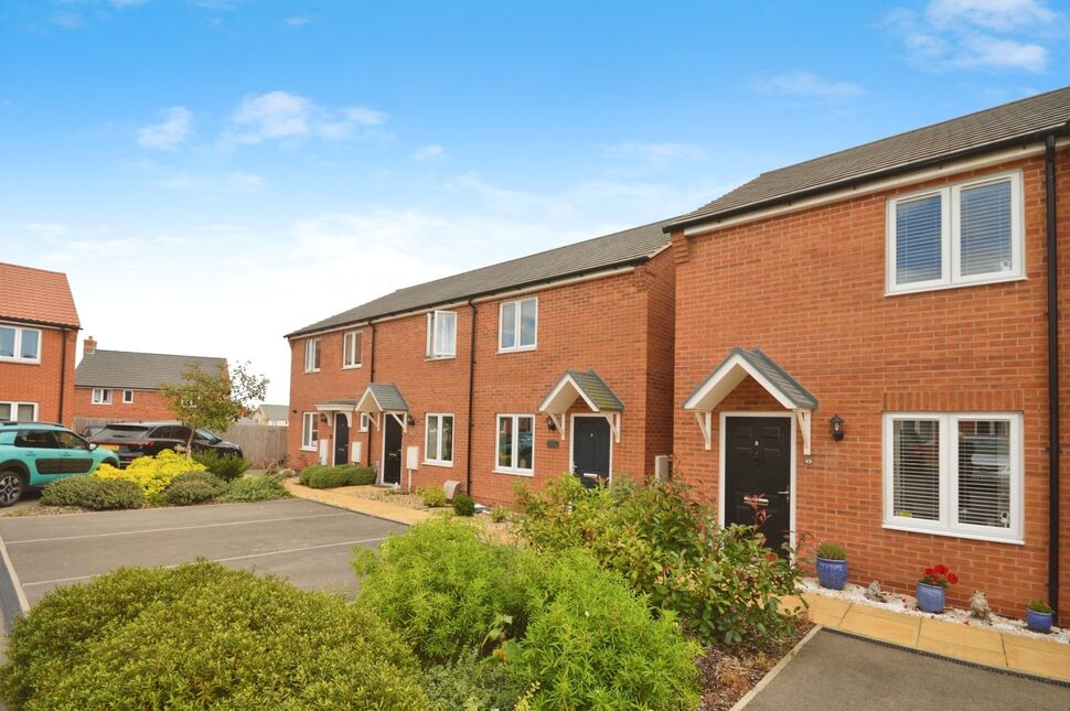 Main image of 2 bedroom Semi Detached House for sale, Patterdale Road, Chesterfield, Derbyshire, S41