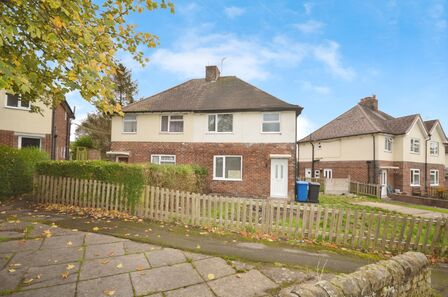 Fern Avenue, 3 bedroom Semi Detached House to rent, £950 pcm