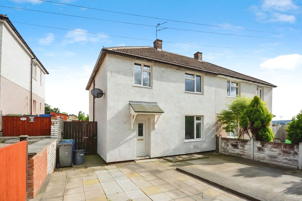 Main image of 3 bedroom Semi Detached House to rent, Lansbury Avenue, Mastin Moor, Derbyshire, S43
