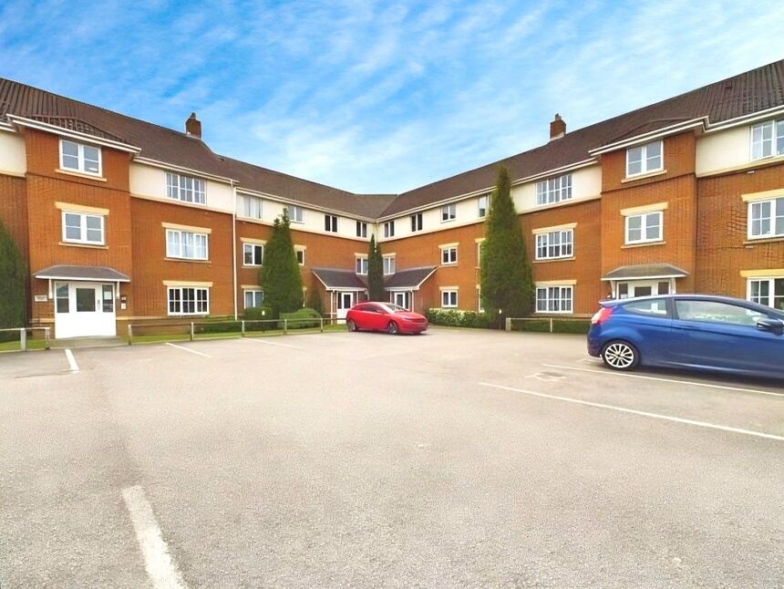 Main image of 2 bedroom  Flat to rent, Spinner Croft, Chesterfield, Derbyshire, S40