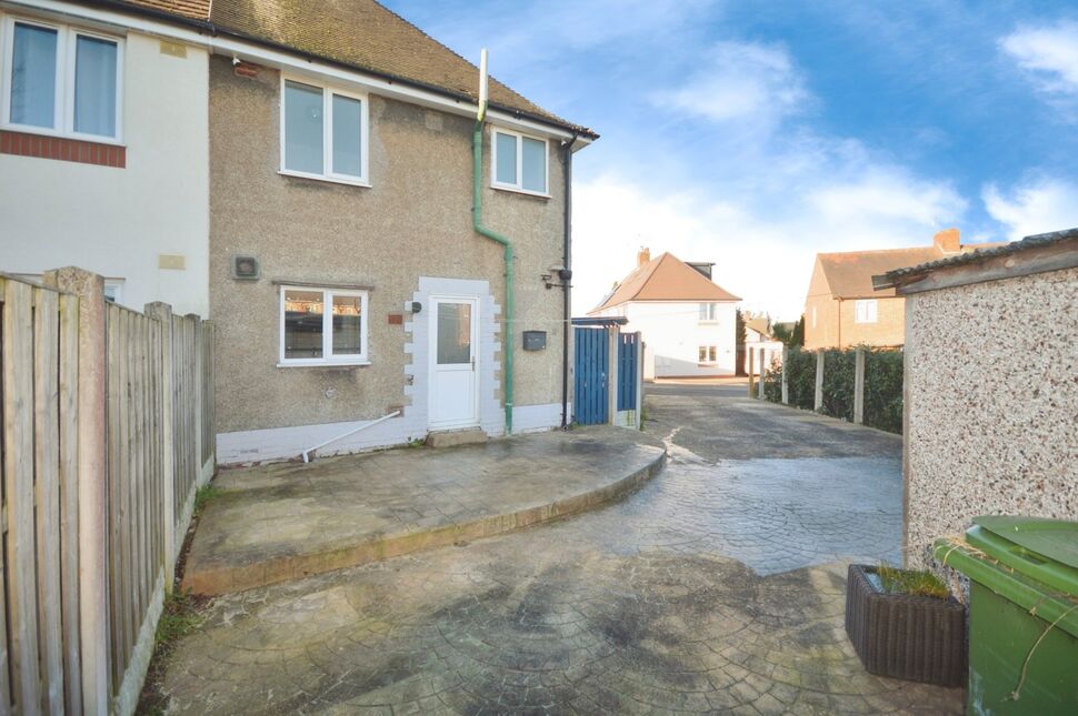Main image of 2 bedroom Semi Detached House to rent, Talbot Crescent, Hasland, Derbyshire, S41