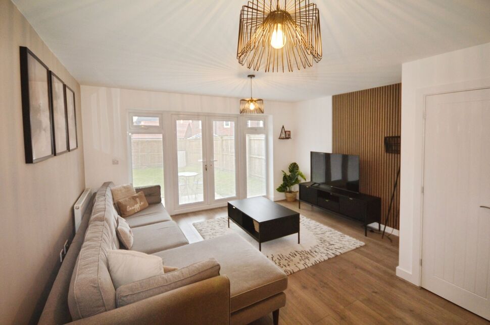 Lounge / Dining Room