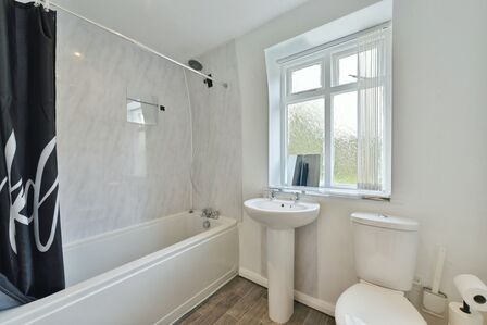 Harvey Road, 3 bedroom End Terrace House for sale, &pound;165,000