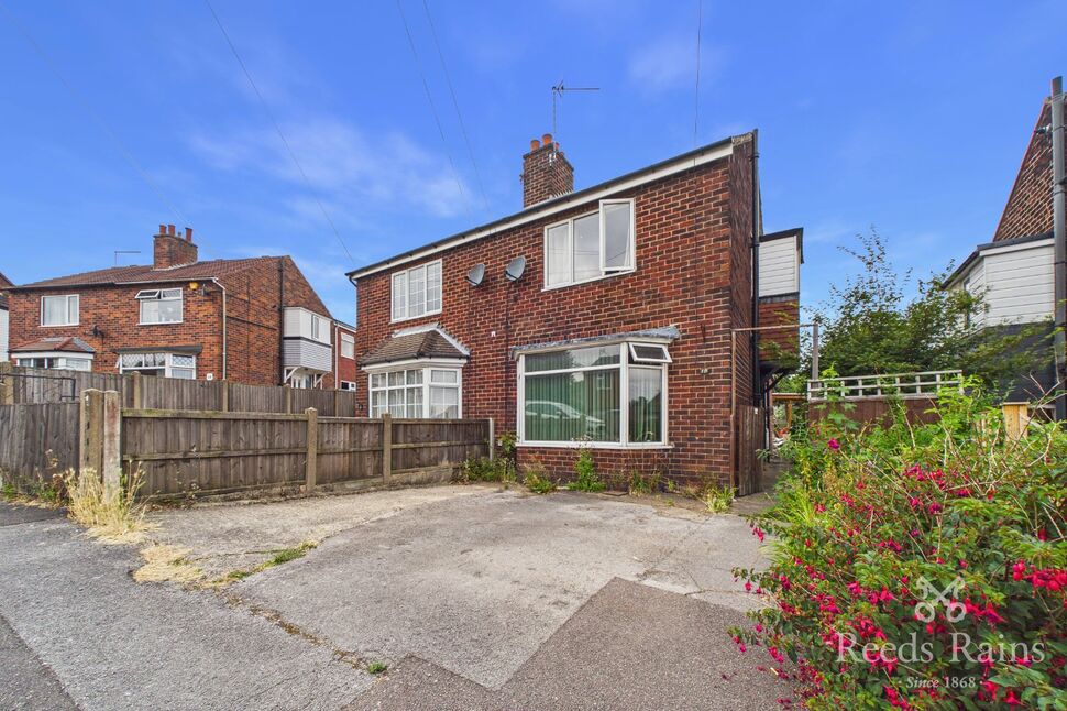 Main image of 2 bedroom Semi Detached House for sale, Darwin Avenue, Chesterfield, Derbyshire, S40